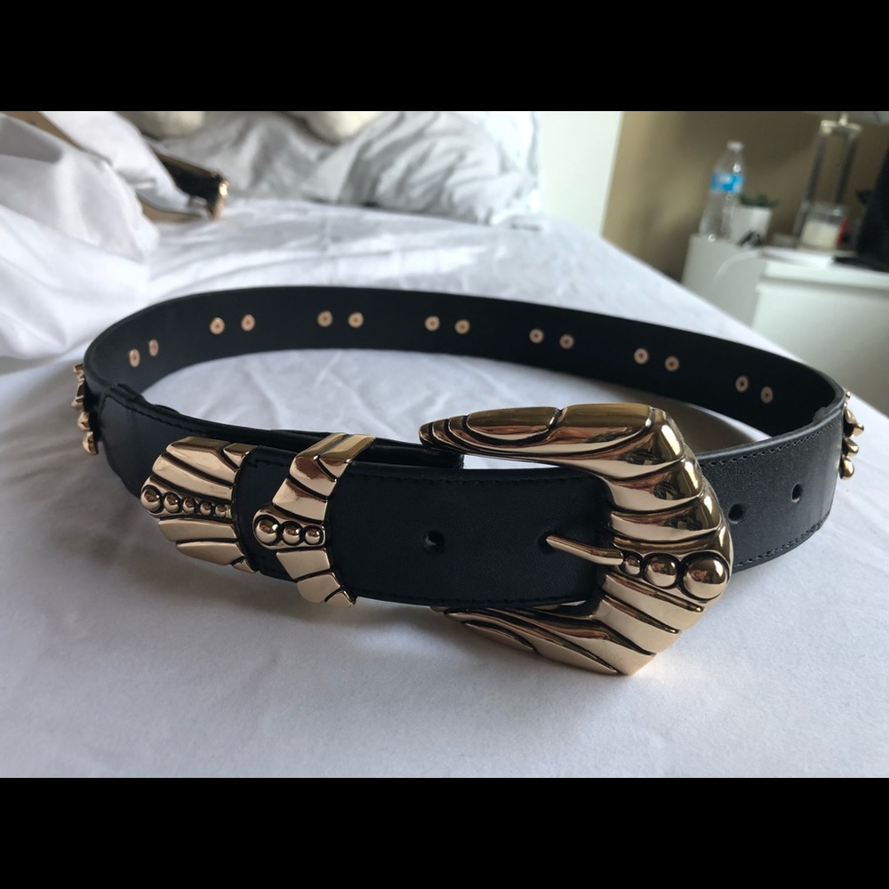 Urban outfitters gold detailed belt